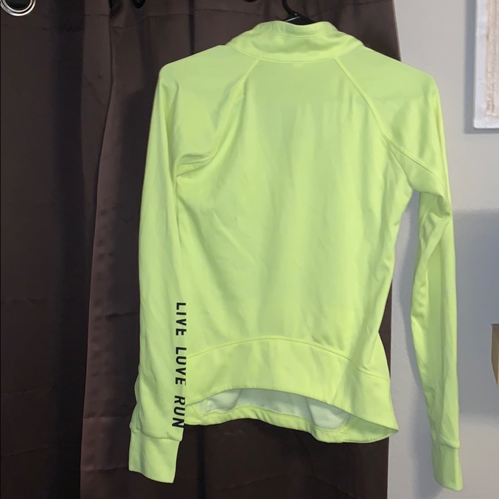CUTE WORKOUT TOP✨ - Picture 4 of 4